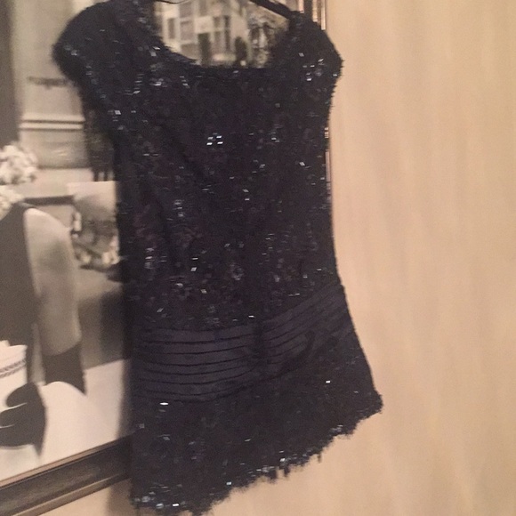 Top - Picture 2 of 2